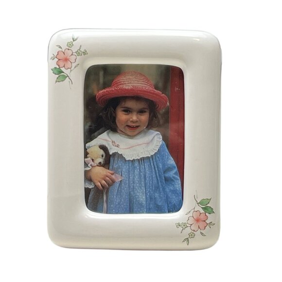 The Weston Gallery Other - Ceramic Frame 3x4 Vintage White Pink Flowers The Weston Gallery